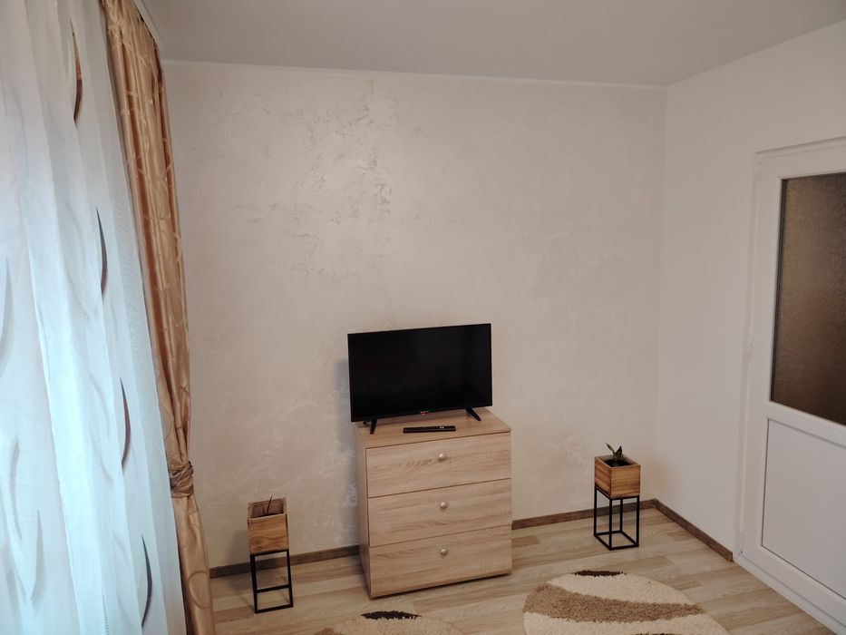 Proprietar închiriez apartament