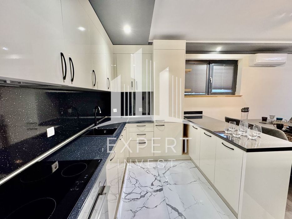 Продава се Двустаен апартамент в Варна, Изгрев - 110 кв.м за 1591 €/кв.м - Снимка #4