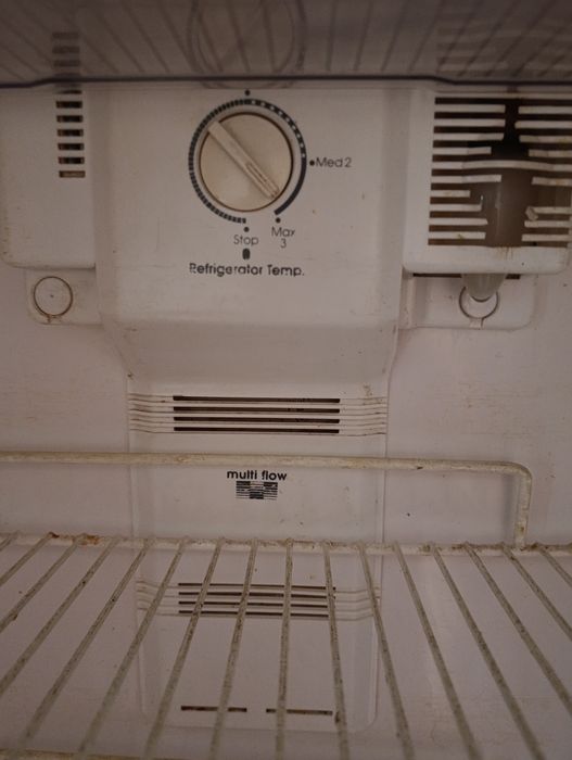 Хладилник  Goldstar 40 €