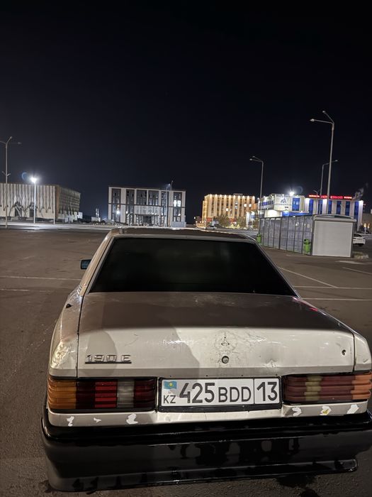 Мерседес 190E 2.0