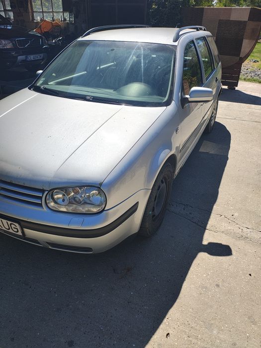 Vând golf 4 1.9 tdi fabricație 2005