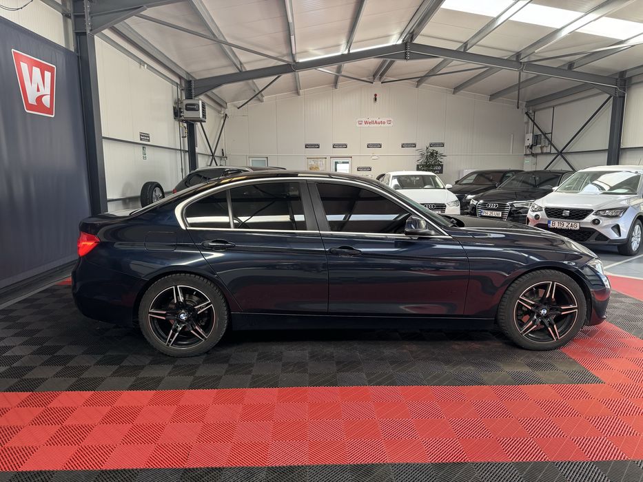 BMW 320D  automat