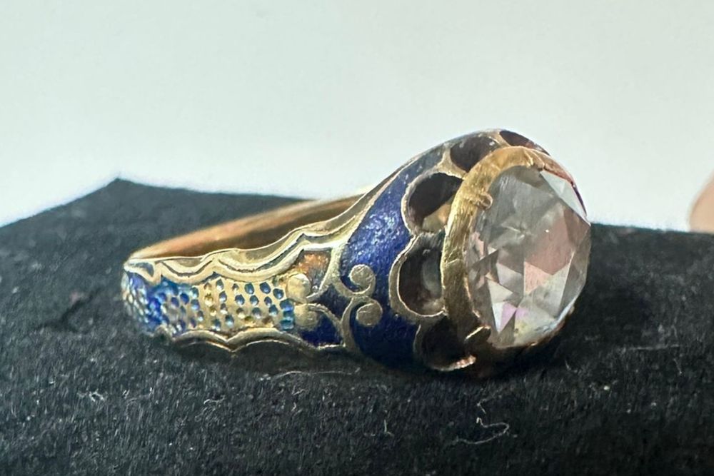 Inel cu diamant natural- antic.