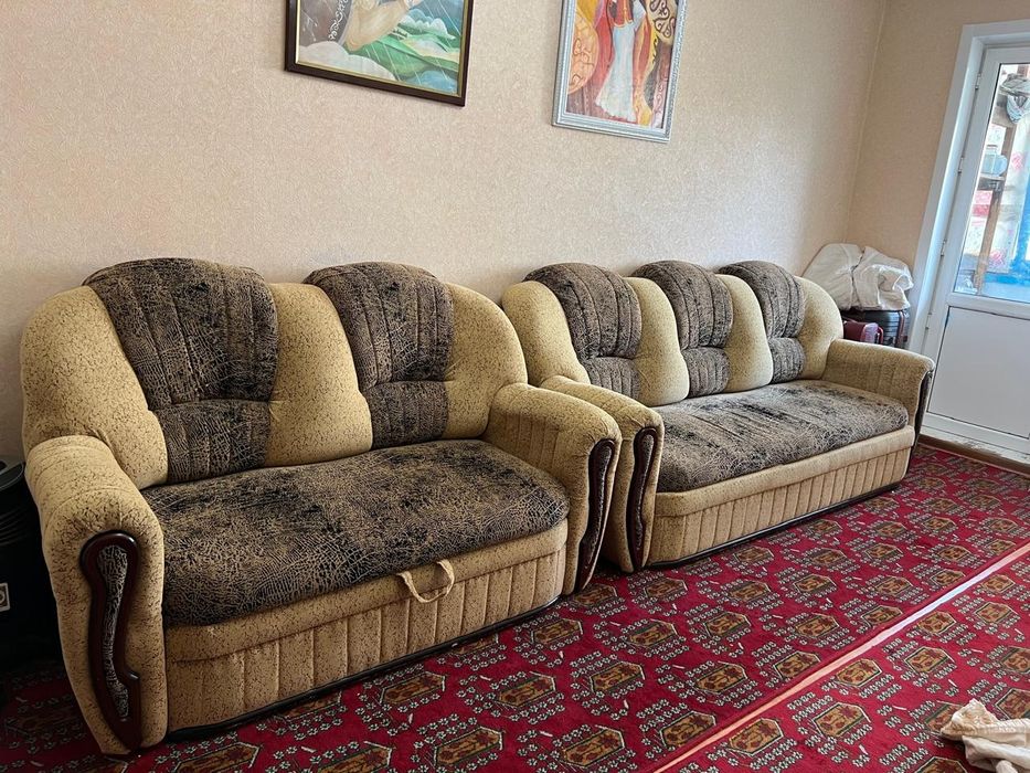 Продам диван в хорошем состоянии
