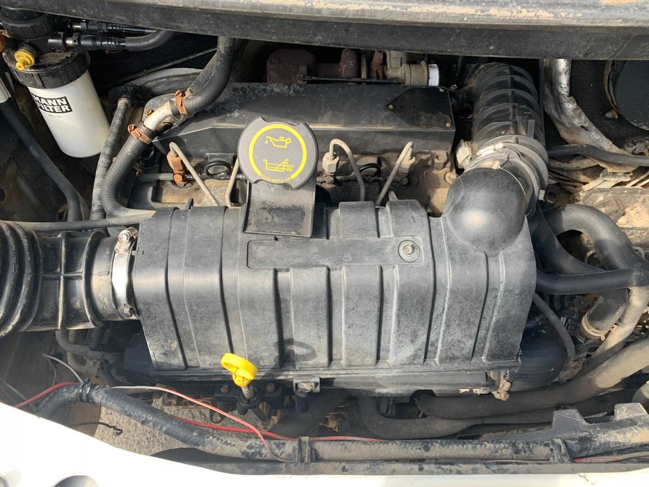 Dezmembrez FORD TRANSIT 2.0 DI 75 cp tip D3FA 86 cp tip F3FA 2005 EURO 3