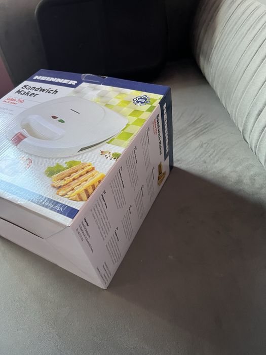 Heinner Sandwich Maker Jadde 750