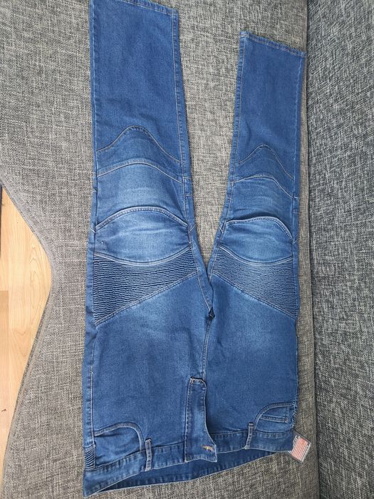 Продам обсалютно новые мотоджынсы.
