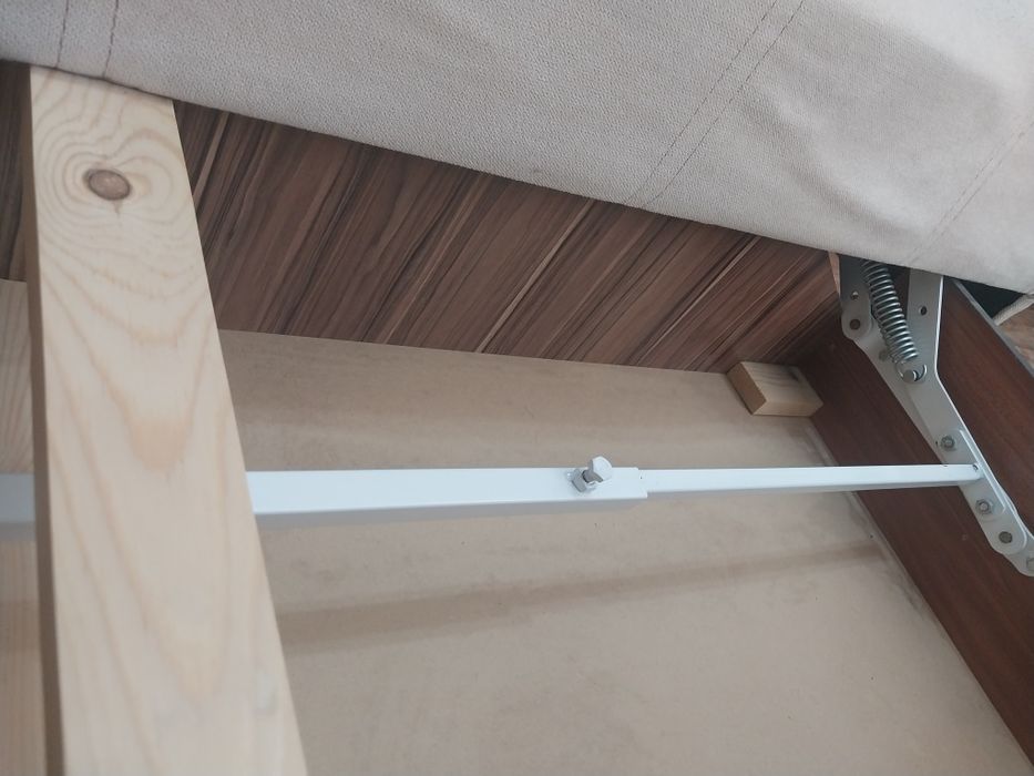 Диван на пружинных блоках