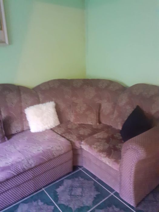 Coltar extensibil cu lada de depozitare