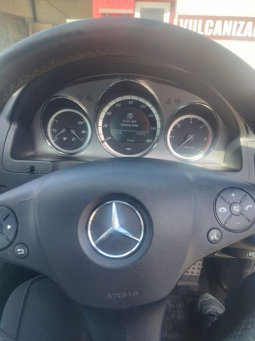 Dezmembrez Mercedes C class C200 2011 manual