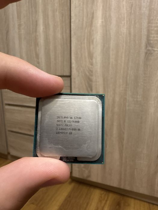 Procesoare Intel Pentium / Celeron / AMD Athlon + plăci de bază și RAM
