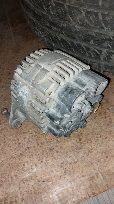 Генератор автомобильный