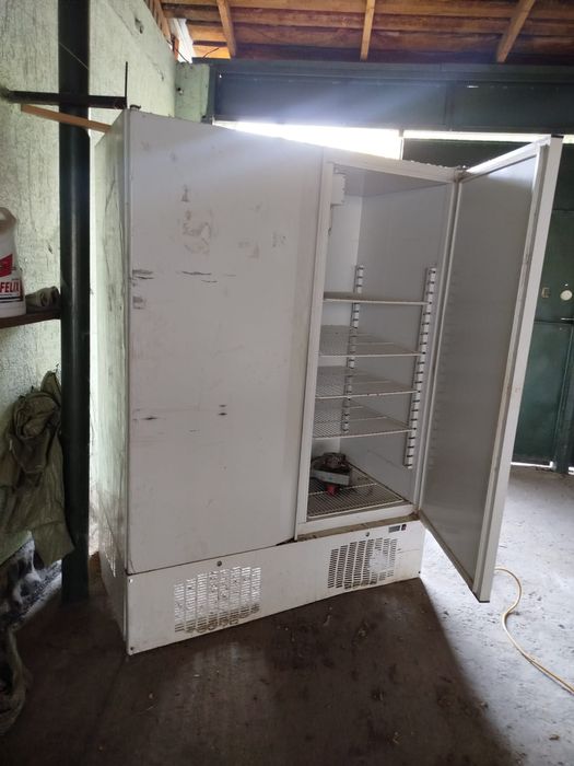Продаётся морозильник
