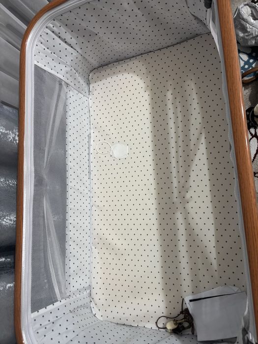 Манеж на колёсиках вместе с коконом