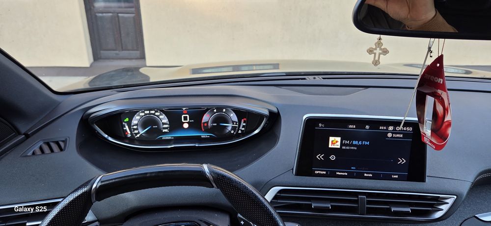 Vand Peugeot 3008 GT Line 1.5 BlueHDi 130 CP-Automata,EAT8,Euro 6
Peug