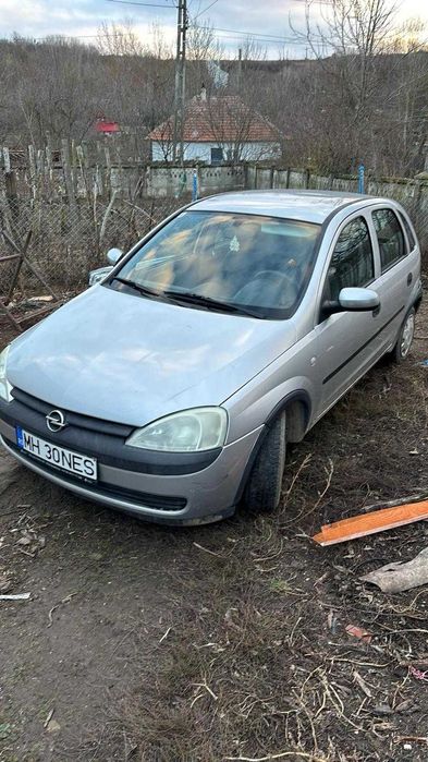 dezmembrez opel corsa 2003