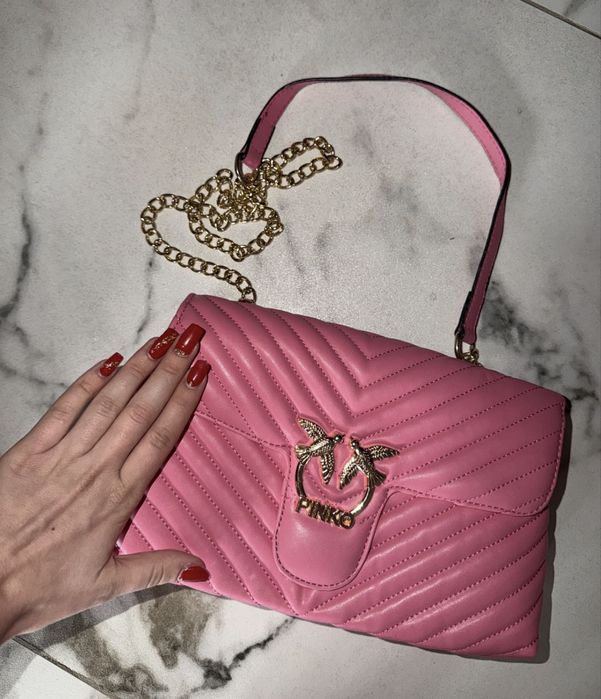 Нови чанти pinko ysl prada