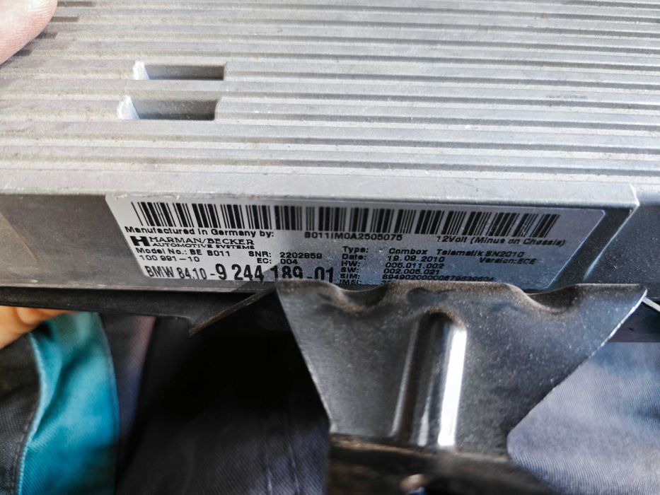 Камера за заден ход + кабел и модул, свалена от BMW F10, 2011 оригинал