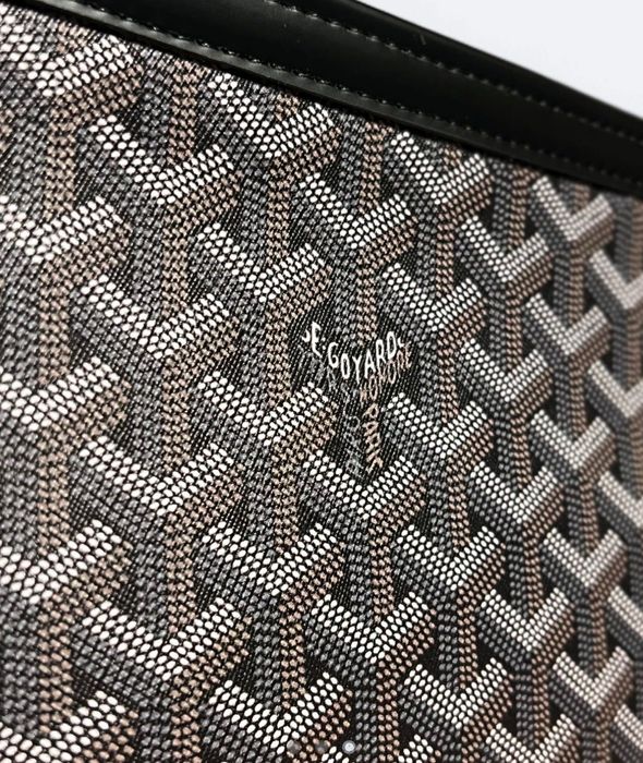 Goyard Clutch Bag / клъч / несесер