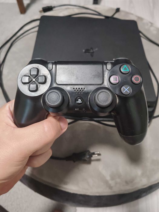Playstation 4 Slim