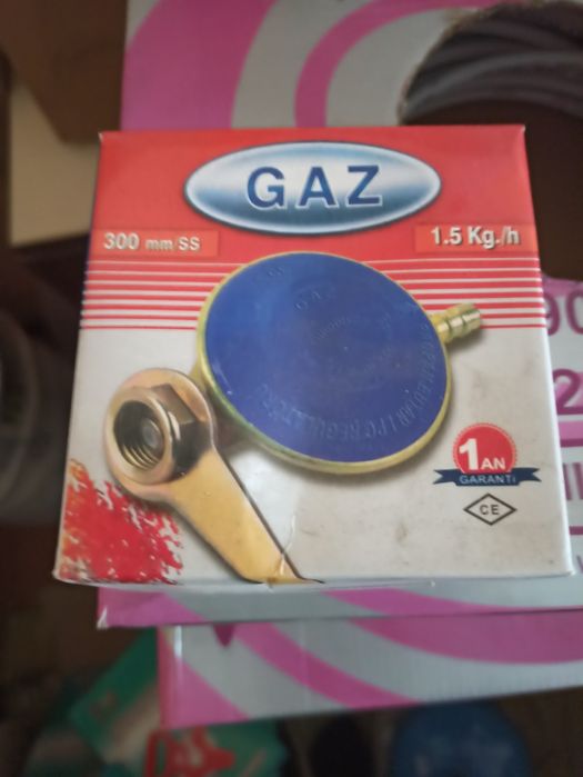 Vînd ceasuri de butelie noi preț 10lei am m-ai multe bucăți