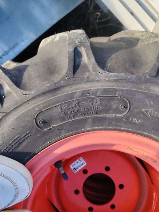 Jante cu anvelope agricole