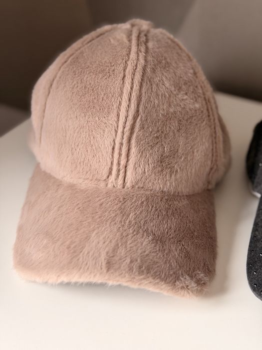 Шапки Zara, HM и Answear