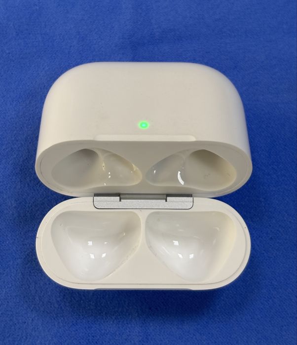 AirPods 4 кейс (без шумодава)