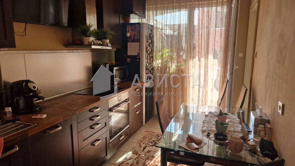 Дава се под наем Многостаен апартамент в София, Център - 150 кв.м за 1500 € - Снимка #2