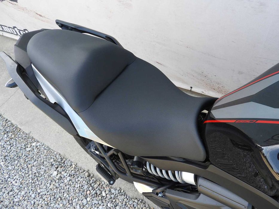 Motocicletă Kawasaki Versys 650 second 2022 | Rate | Leasing