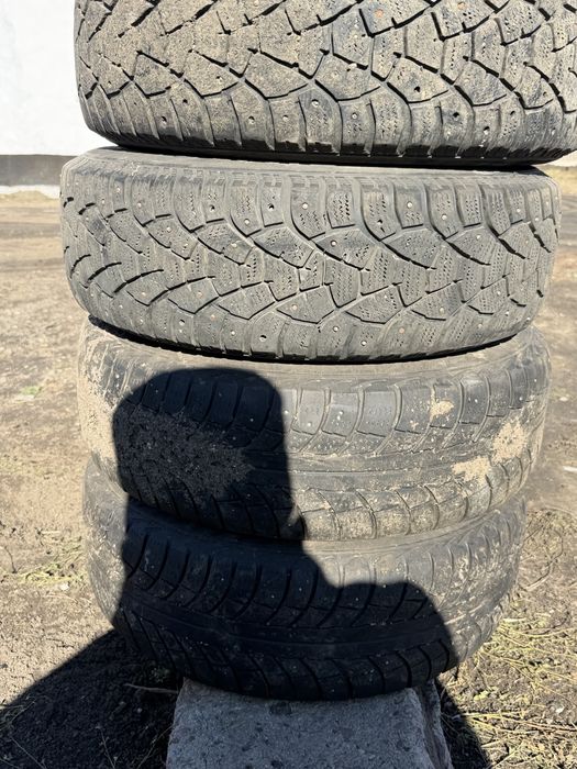 Продам шины с дисками 185/65R14