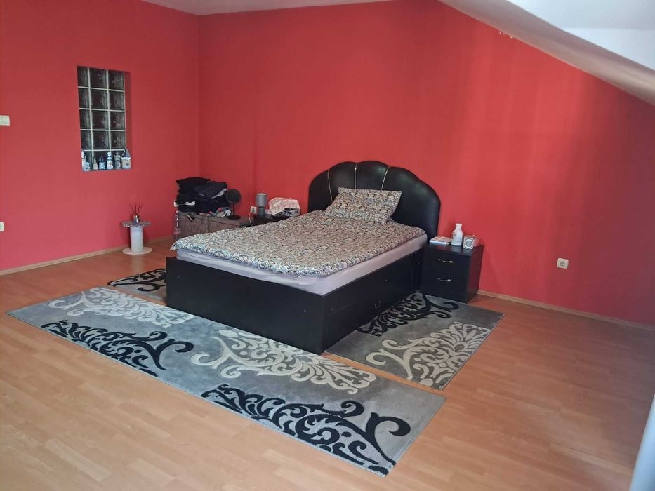 Casa tip duplex zona Closca de vanzare