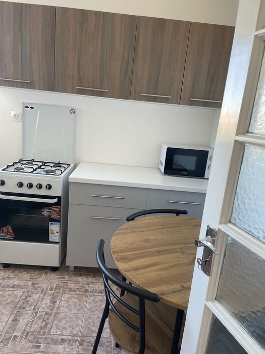 Apartament 2 camere de închiriat