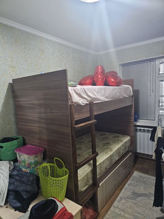 Двухярусный детский кровать