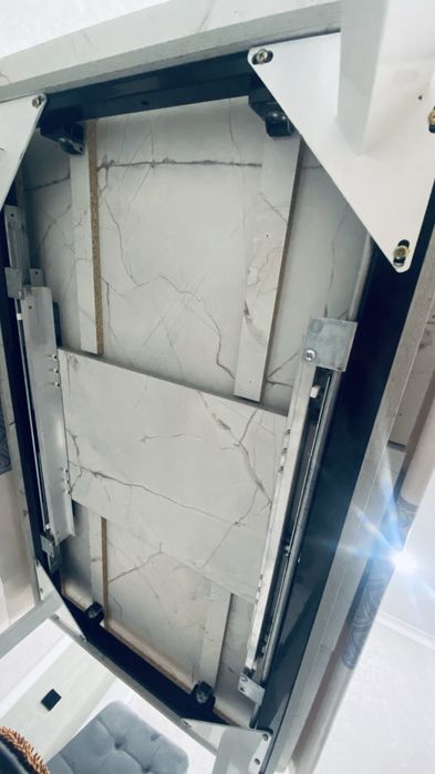 Продается кухонный стол