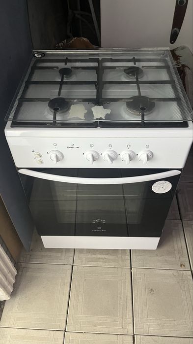Продам газовую плиту