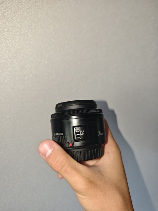 Объектив Canon Ef 50мм