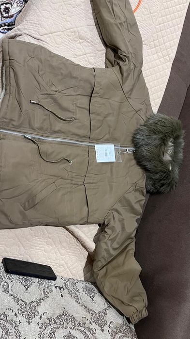 Зимняя утеплённая куртка