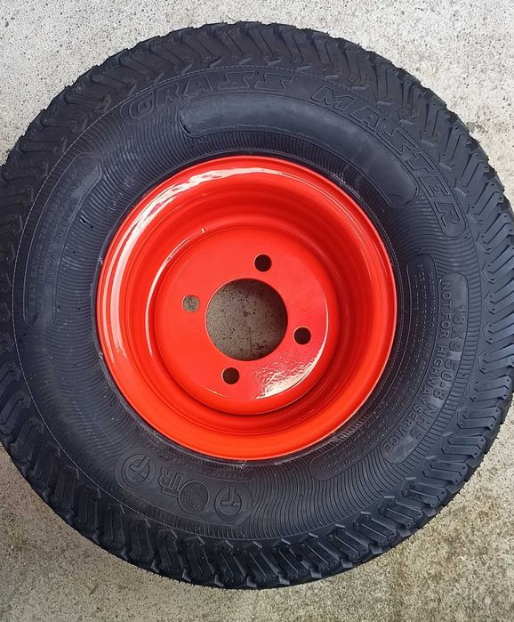 Roată noua tractor
