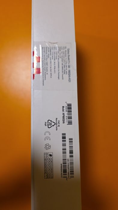 Samsung Book5 Pro 360 Ultra 7, 16GB RAM ,512GB 16" touch Spen open box