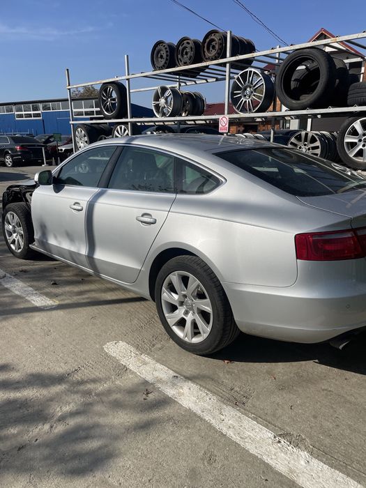 Haion cu lunetă Audi A5 2010