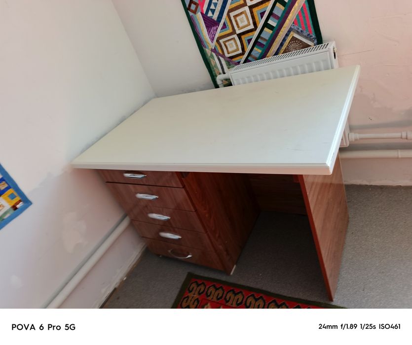 Продам стол ученический