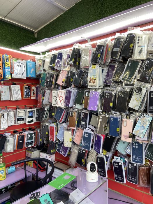 продается сотовый аксессуарный бутик