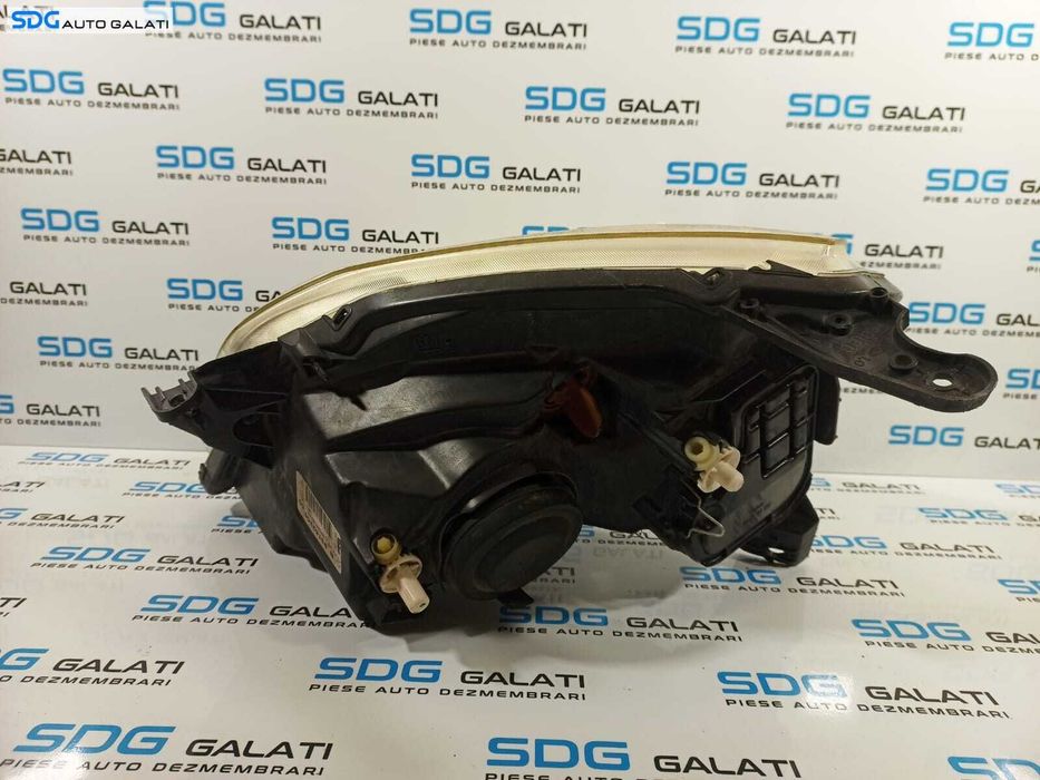 Far Dreapta cu Lupa EUROPA FARA Xenon Opel Tigra B 2003 - 2009 Cod 93162204 [L1860]