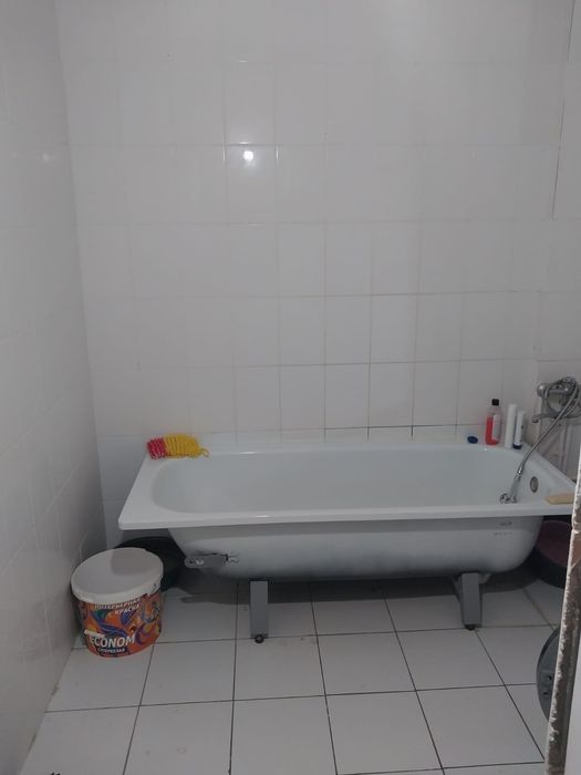 Продам квартиру 10мкр 21дом