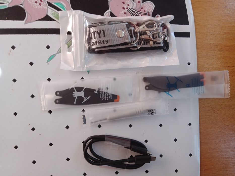 Pachet DJI mini 4 pro+Ochelari Xreal  Air2 Pro