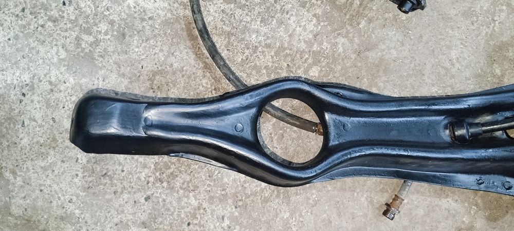 Задни носачи Ходна Сивик 5 - 6 / Honda civic 5 - 6