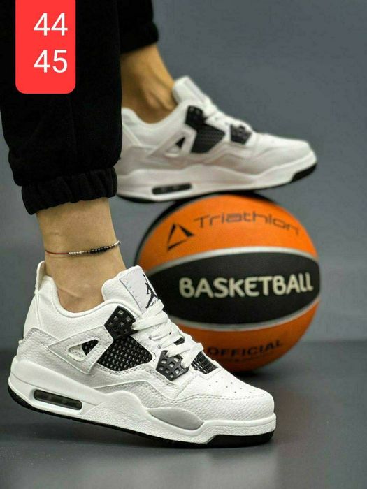 Adidasi superbi model