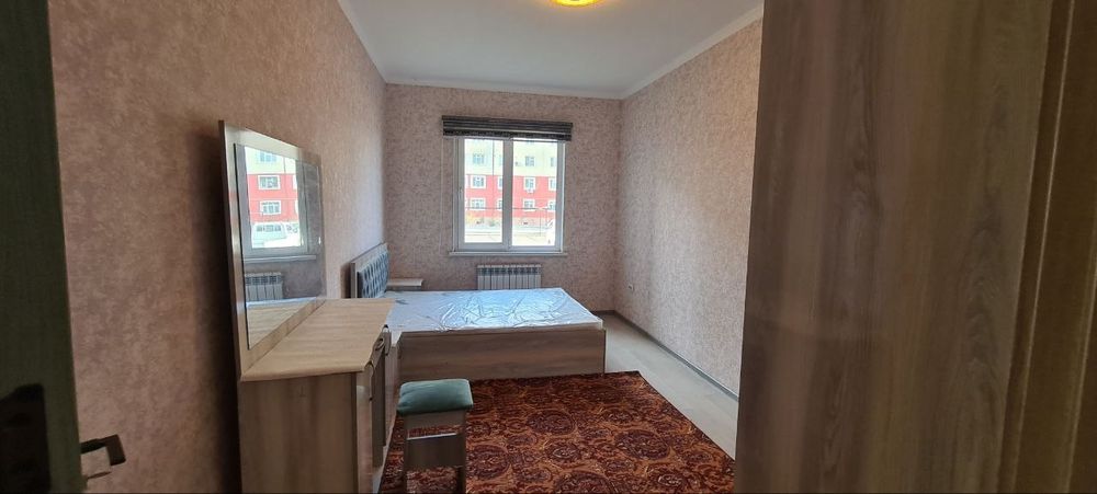 Фаргона шахар хокимяти олдида Янги курилган Дом