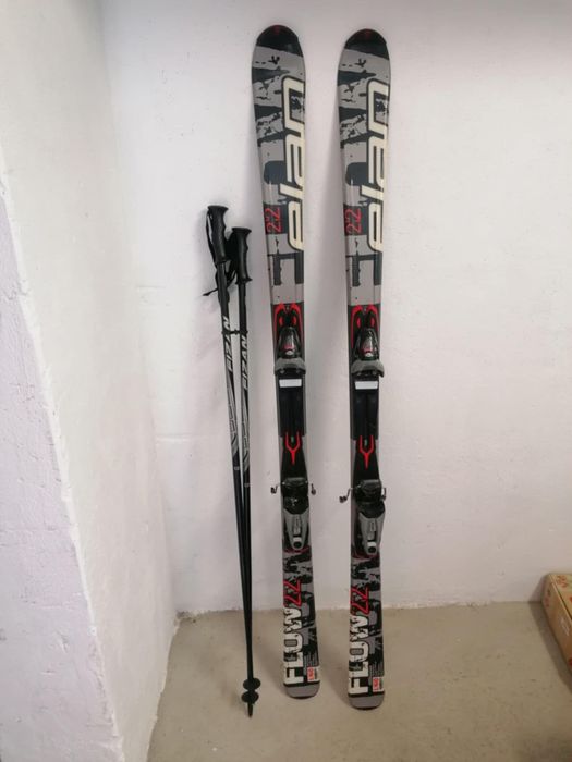 Ски с автомати и ски обувки